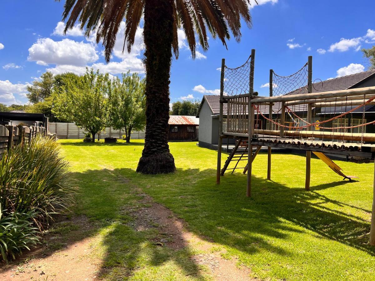 Firefly Budget Friendly Guest House Kempton Park Exterior photo