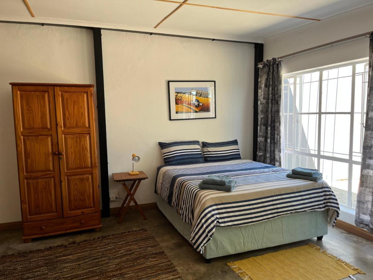 Firefly Budget Friendly Guest House Kempton Park Exterior photo